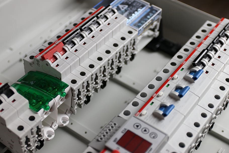 Converting A Home From Fuses to Circuit Breakers