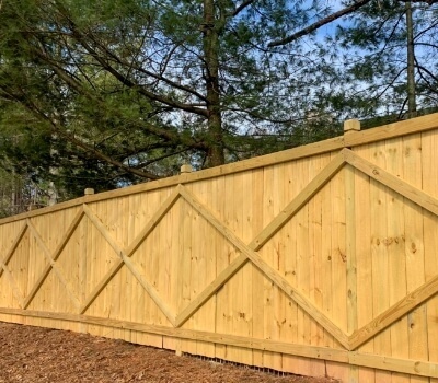 X-Brace-Privacy-Fence-with-Dado-Posts